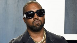 Kanye West sympatizuje s Hitlerom. Twitter mu opäť zablokoval účet, zdieľal kontroverzný obrázok