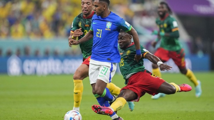 Brazília prekvapivo prehrala s Kamerunom, napriek tomu ostala v skupine prvá