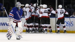 NHL: Halák sa prizeral prehre NY Rangers s Ottawou len zo striedačky