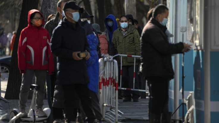 Si Ťin-pching nechce prijať západné vakcíny. V Číne pritom narastajú problémy s covidom