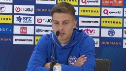 Prípravný kemp slovenskej futbalovej reprezentácie absolvuje aj obranca Michal Tomič