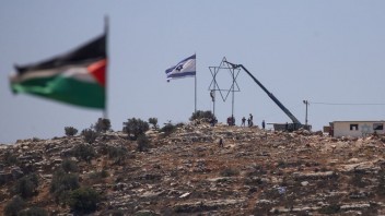 Pri potýčkach na Západnom brehu Jordánu zomreli ďalší traja Palestínčania
