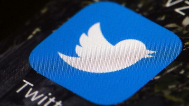Twitter plánuje zvýšiť poplatok za overený účet. Musk je pripravený ísť do vojny s Apple