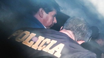 Peruánsky exprezident Castillo bol zadržaný. Obvinili ho zo vzbury a sprisahania