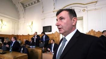 Manželka obvineného exšéfa daniarov Imreczeho kúpila miliónovú vilu v lukratívnej bratislavskej lokalite