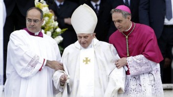 Lídri európskych krajín vyjadrili sústrasť v spojitosti so smrťou Benedikta XVI.