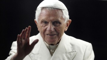 Posledné slová Benedikta XVI. Zašepkal ich uprostred noci, počula ich len sestra
