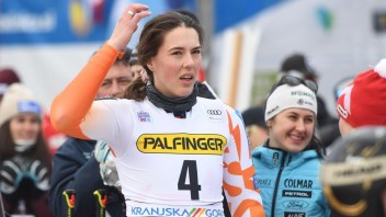 Shiffrinová v obrovskom slalome vyrovnala rekord Vonnovej, Vlhová skončila štvrtá