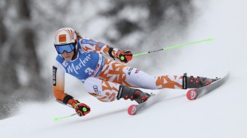 Vlhová je po prvom kole obrovského slalomu Kronplatzi šiesta. Na Shiffrinovú stráca viac ako sekundu