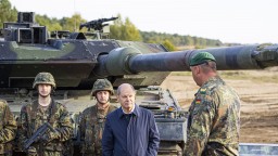 Nemecko pošle Ukrajine 14 tankov Leopard 2. Rusko rozhodnutie označilo za extrémne nebezpečné