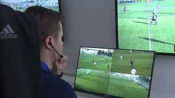 Pri zápasoch Fortuna ligy pomáha aj videorozhodca, so systémom VAR je zatiaľ spokojnosť
