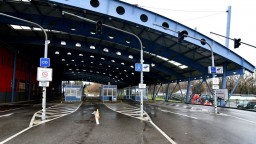 Rakúsko predĺžilo kontroly na hraniciach so Slovenskom