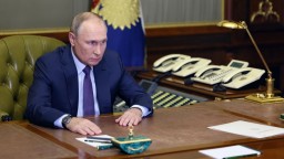 Putin pripomenul sovietsky podiel na ukončení holokaustu a útočil na Kyjev