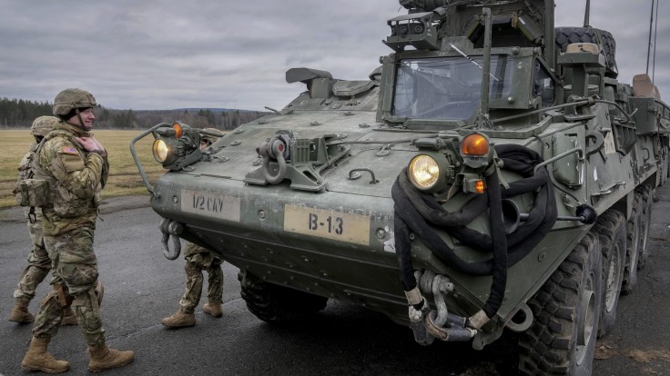 Pentagón posiela Kyjevu 20-tonové monštrá. Čo sú vozidlá Stryker? A ako ich Ukrajina využije?