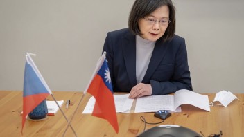 Novozvolený český prezident Pavel telefonoval s prezidentkou Taiwanu, Peking je preto v pozore