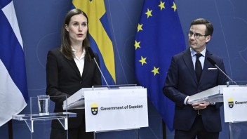 Fínsko a Švédsko deklarovali, že do NATO vstúpia spoločne, napriek Ankare