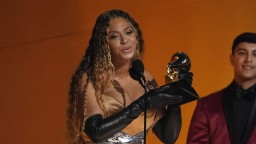 FOTO: Hudobné ceny Grammy ovládla Beyoncé, pokorila historický rekord