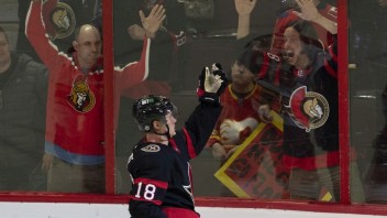 NHL: Calgary prehralo na ľade Ottawy. O víťazný gól sa postaral Tim Stützle
