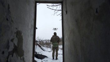 Ruské straty na Ukrajine v posledných dvoch týždňoch niekoľkonásobne vzrástli, píše BBC