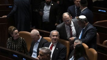 Izraelskí poslanci schválili v prvom čítaní časť súdnej reformy, ktorá vyvoláva v krajine masové protesty