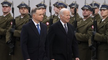 Duda vo Varšave uvítal Bidena. Zdôraznili dôležitosť USA pre bezpečnosť v Európe