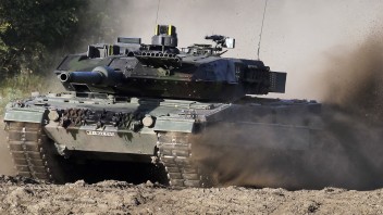 Tanky Leopard 2 od Poľska sú už na Ukrajine, oznámil prezident Duda