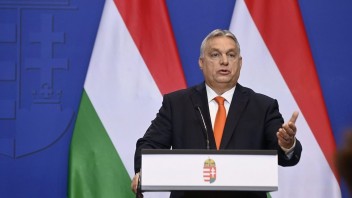 Orbánova strana reaguje na výzvu prezidentky. Vstup Fínska a Švédska do NATO podporí