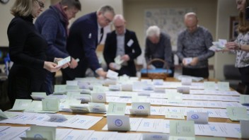 Estónci si volili nových členov parlamentu. Účasť vo voľbách bola rekordná