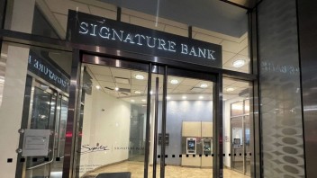 V USA po Sillicon Valley Bank skončila ďalšia banka, newyorská Signature Bank