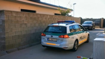 Zásah NAKA: V rámci akcie Barón zatkla funkcionárov Slovenského pozemkového fondu
