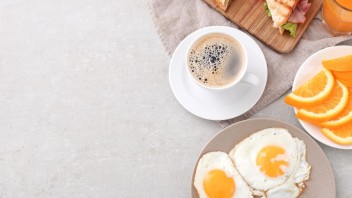Teplé raňajky zrýchlia chudnutie: S týmto pravidlom máte o mesiac mínus štyri kilá