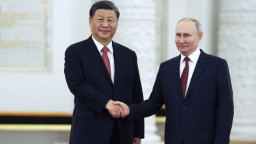 Putin zvyšuje export do Číny, Pekingu sľúbil viac plynu. V pláne má aj náhradu západných firiem
