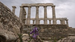 V Grécku budú v máji parlamentné voľby, oznámil premiér. Konkrétny dátum však nespresnil