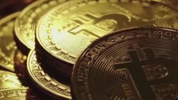 Bitcoin naberá na sile, po vyše pol roku prekonal jednotkovú hranicu 26-tisíc eur