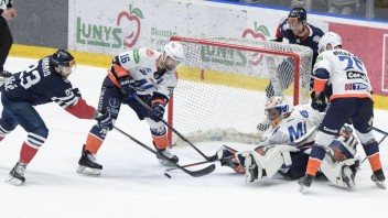 Hokejisti Slovana zdolali Michalovce, stav série znížili na 2:3
