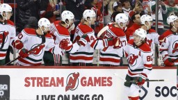 NHL: New Jersey postúpilo do play off, Tatar pomohol gólom