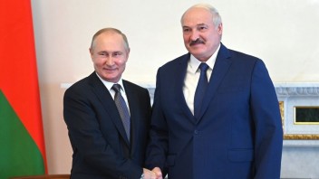 Bielorusko tvrdí, že súhlasilo s rozmiestnením jadrových zbraní kvôli tlaku NATO