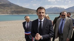 Macron predstavil národný plán hospodárenia s vodou, týka sa všetkých odvetví