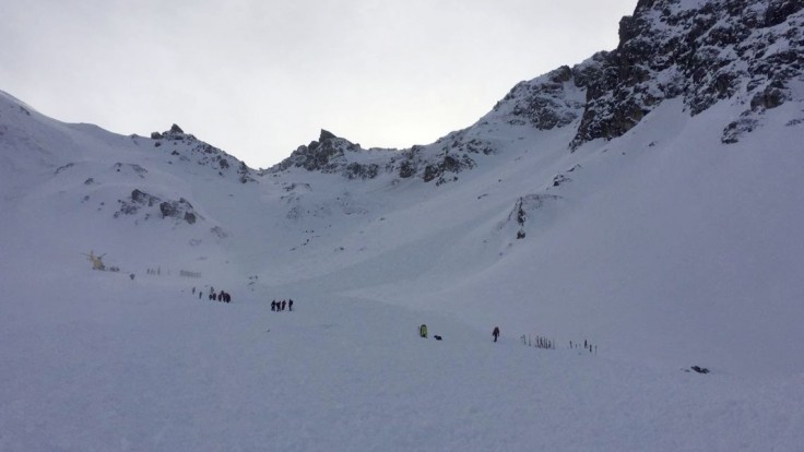 Lavína zmietla skupinu skialpinistov v Južnom Tirolsku, zomreli dvaja ľudia