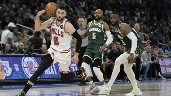 NBA: Milwaukee je víťazom základnej časti, Bucks zdolali Chicago