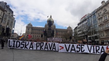 V Prahe sa uskutočnil pochod za život. Odporcovia sa ho snažili zablokovať
