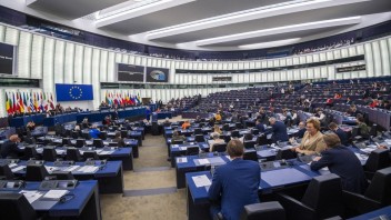 Europarlament bojuje proti greenwashingu, chce zabrániť nekalým obchodným praktikám