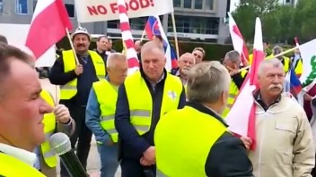 Poľnohospodári protestovali v Bruseli, nechýbali medzi nimi ani slovenskí