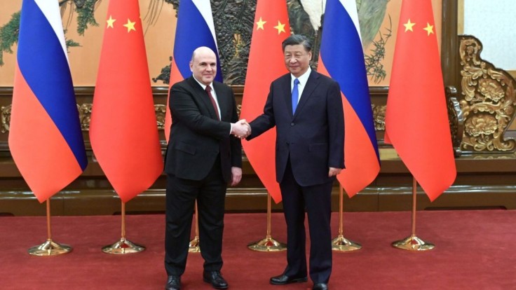 Čína aj Rusko by sa mali podporovať vo svojich kľúčových záujmoch, vyhlásil Si Ťin-pching