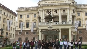 Rusi žijúci na Slovensku protestovali proti nezákonnej deportácii ukrajinských detí do Ruska