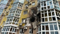 Dron zasiahol bytovku v ruskom meste Voronež, viacero ľudí utrpelo zranenia