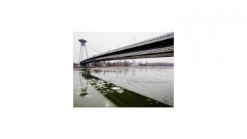 Na rieke Dunaj je do odvolania zastavená plavba