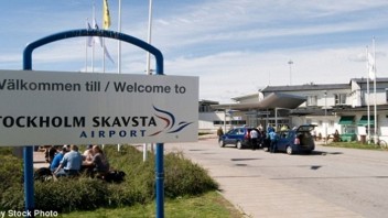 Letisko neďaleko Štokholmu museli evakuovať, dôvodom bol podozrivý prášok