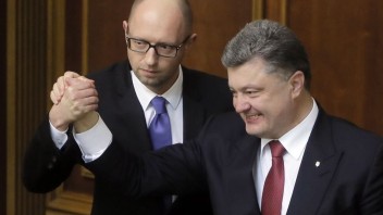 Ukrajinská vláda prežila hlasovanie o dôvere