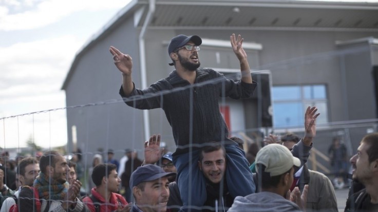 Maďarsko hlási čoraz viac migrantov, tlak na hraniciach stúpa